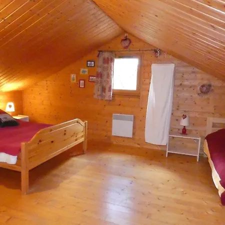 Chalet Les De La Vigne Grande Saint-Floret